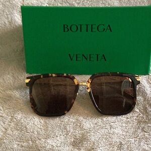 Bottega Veneta Brown Sunglasses Timeless Design